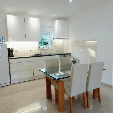 Anna شقة سبليت